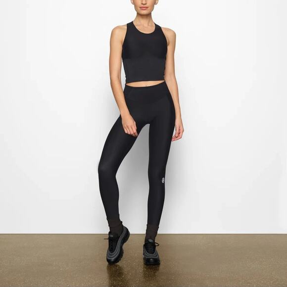 SKIMS Limited Edition Performance Cropped Tank Top Racerback Active Onyx Size XS - Picture 1 of 7